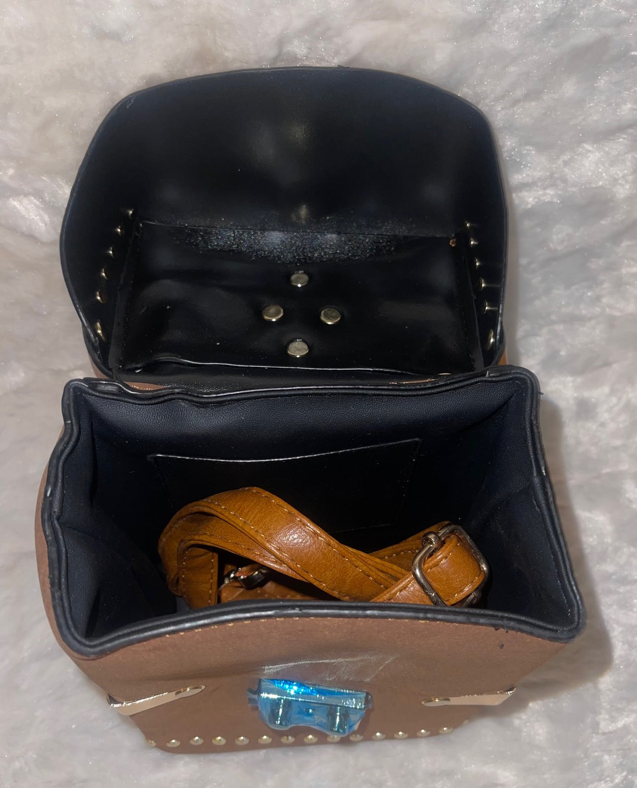 Brown LV
